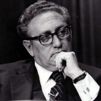Hoxhaj për vdekjen e ish-sekretarit amerikan Kissinger: Lamtumirë Boss