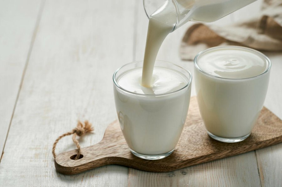 Humbni në peshë dhe detoksikoni organizmin përmes dietës me jogurt