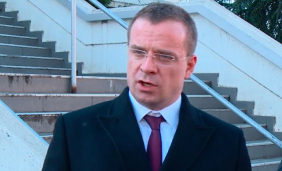 Stojkoviç ngrit kallëizim penal për terrorizëm ndaj Radojiçiqit dhe grupit të Banjskës
