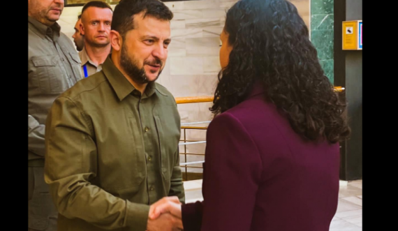 Osmani shtrëngon duart me Zelenskyn: Qëndresë, stoicizëm dhe shpresë