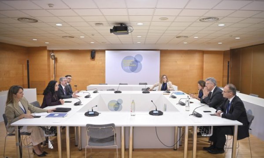 Osmani e informon kryeministrin e Kroacisë për provat e aktit agresor të Serbisë në veri