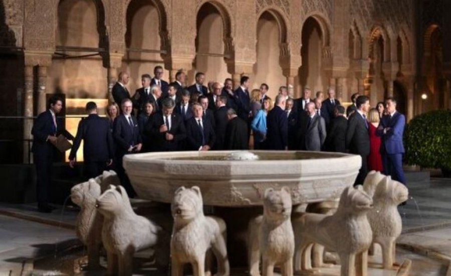 27 udhëheqësit e BE-së kanë miratuar një deklaratë të Granadës