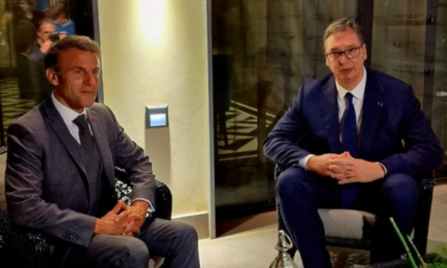 Vuçiq tregon se çka diskutuan dje me Macronin në Granada