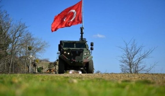 Turqia prej nesër e merr komandën e KFOR-it në Kosovë