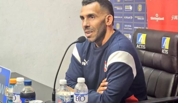 Tevez befason me vendimin: Lojtarët do t’i fus në shkollë, nuk po dinë të mbledhin, të shumëzojnë dhe as të pjestojnë!