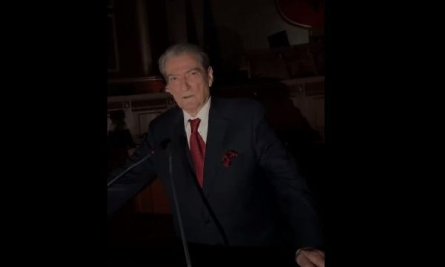 Kuvendi i Shqipërisë në terr, Berisha: Grupi i gangsterëve fiku dritat dhe u largua