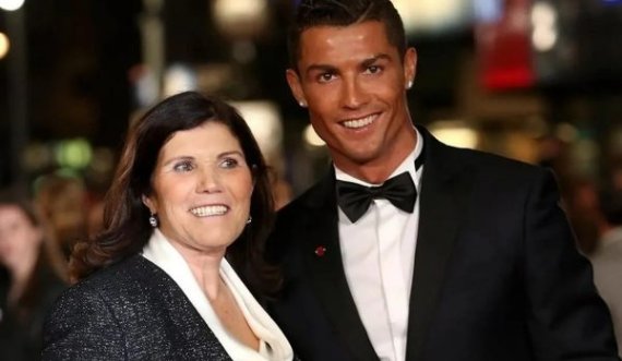 Zbulohet sekreti familjar,  pse Cristiano Ronaldo po jeton me nënën e tij