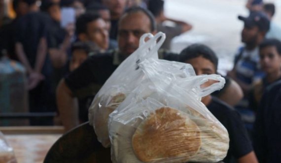OBSH: 32 foshnje nuk janë evakuuar nga spitali më i madh në Gazë