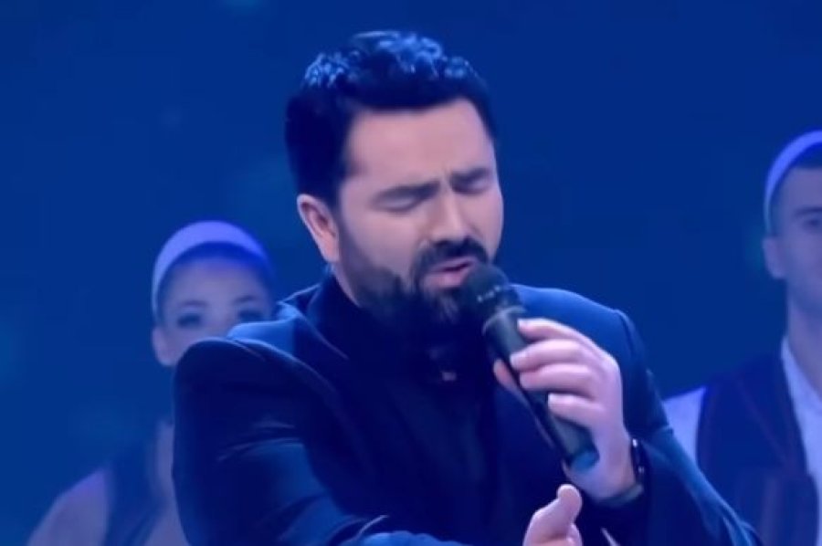 Shkodran Tolaj i këndon 'Atdheut'