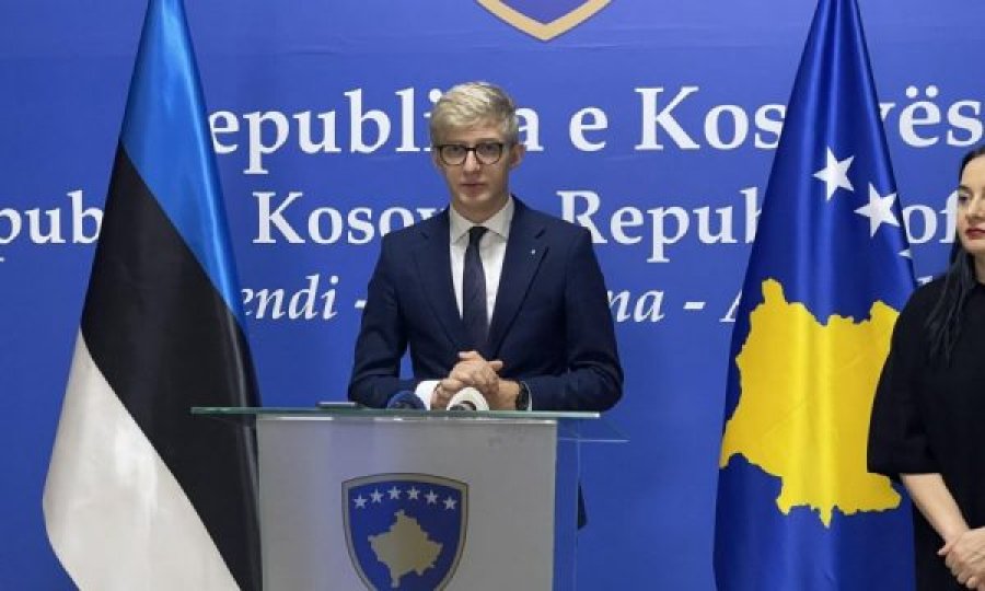 Deputeti nga Estonia thotë se shteti i tij po e përcjell me vëmendje situatën e sigurisë në Kosovë