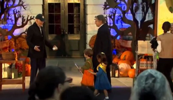 Për ‘Halloween’ Blinken vesh të birin si Zelensky