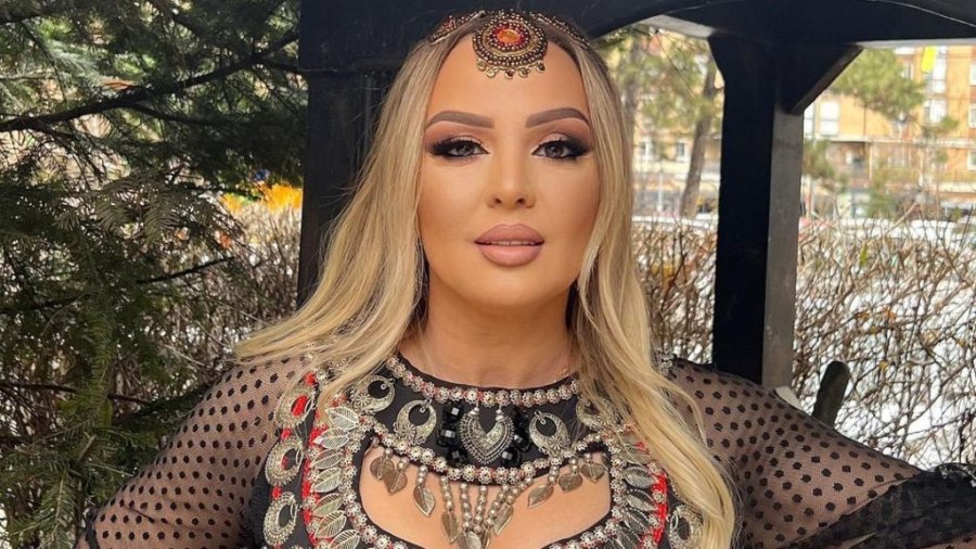  Violeta vishet si vajzë e re, publikon fotografi të bukura nga ky vend