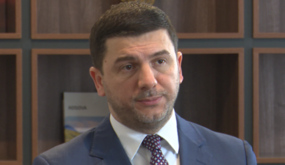 Krasniqi: Qeveria e kryeministrit Kurti po i penalizon qytetarët në baza partiake dhe politike