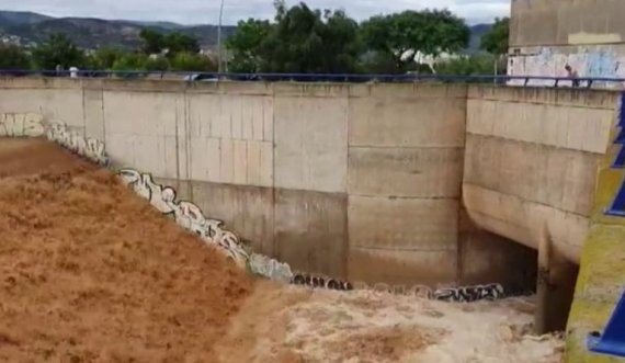 Raportohet për të vdekur nga vërshimet në Spanjë