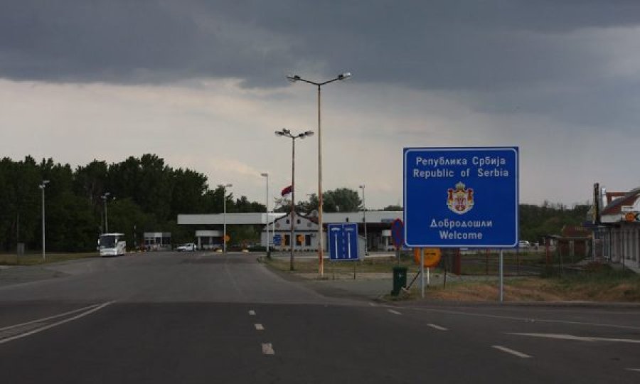 Dyshohet se tre persona kanë kaluar ilegalisht kufirin nga Serbia në Kosovë
