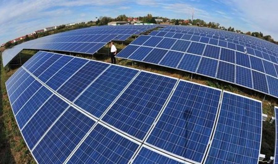 Qytetarët nuk do kenë nevojë të pajisen me leje ndërtimi për vendosjen e paneleve solare