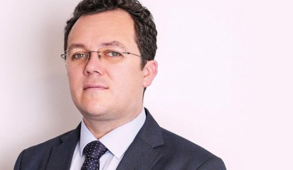 Jep dorëheqje kreu i Odës së Farmacistëve