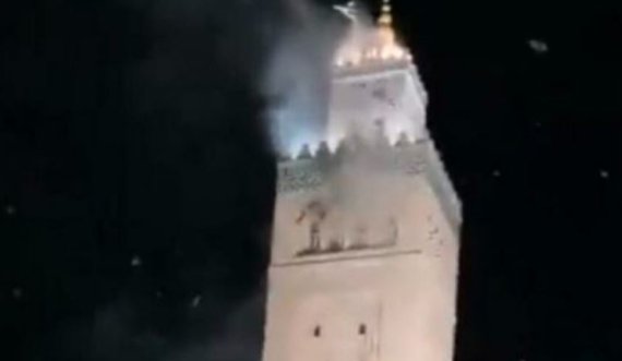 Nga tërmeti lëkundet edhe minarja e xhamisë në Marok