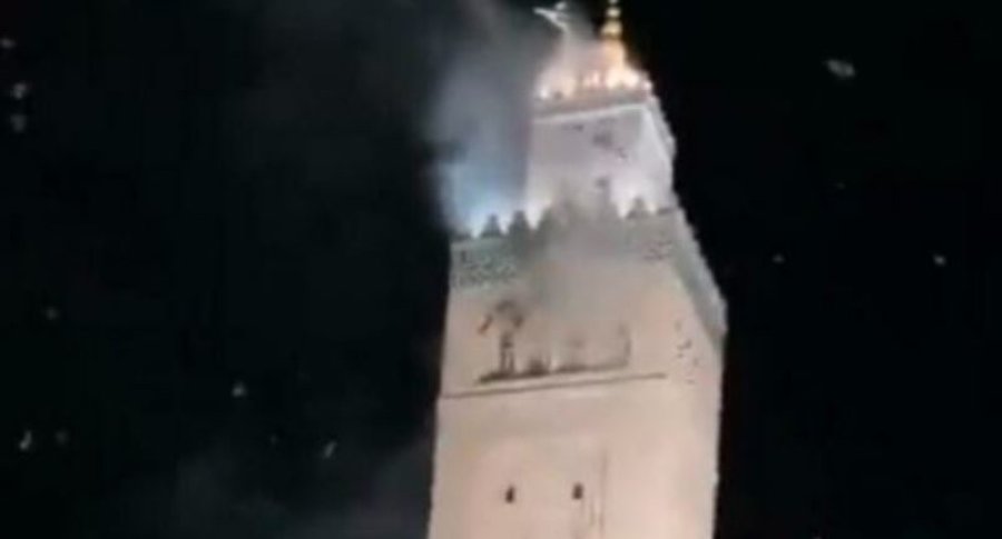 Nga tërmeti lëkundet edhe minarja e xhamisë në Marok