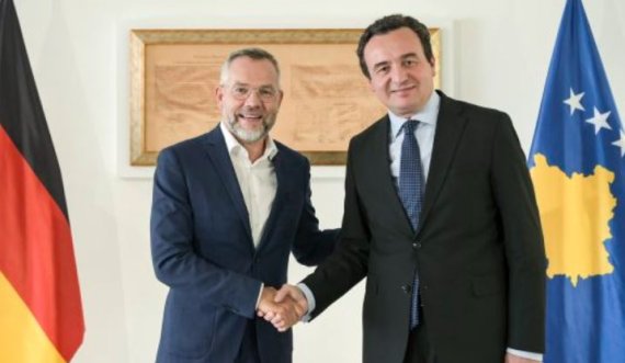 Kurti dhe Roth flasin për takimin e nivelit të lartë Kosovë-Serbi