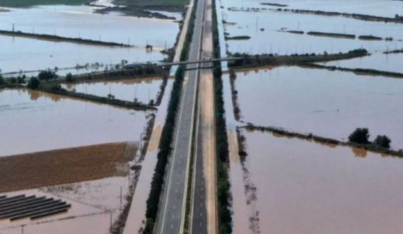 Ja pse autostrada kombëtare Athinë – Selanik mbetet e mbyllur