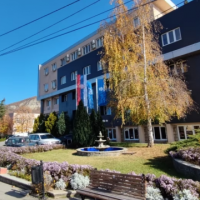 Kryetarët shqiptarë në veri e dorëzojnë detyrën