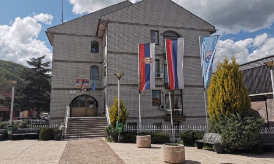 Zubin Potoku voton për të hyrë në Asociacion të Komunave të Kosovës
