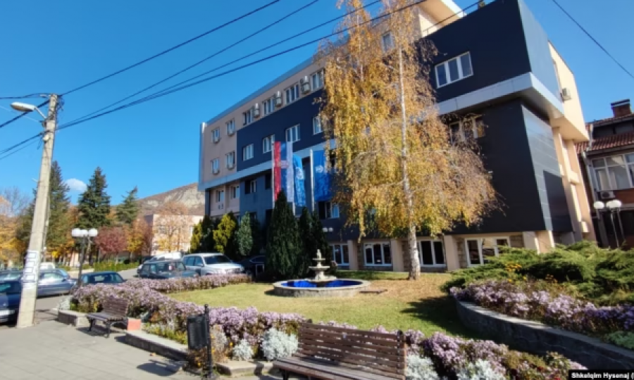 Leposaviqi voton t’i bashkohet Asociacionit të Komunave të Kosovës