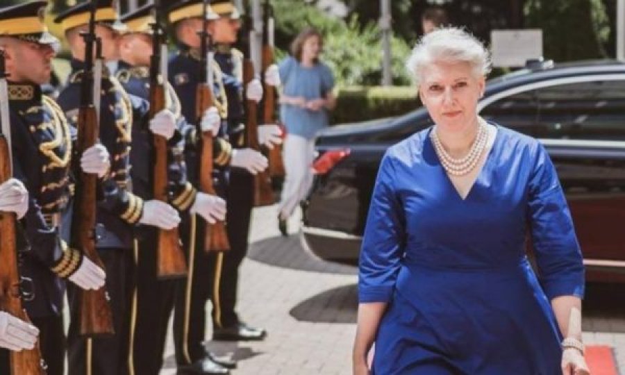 Akuzat për bullizim stafi dhe shkelje ligji, Sllovenia: S’ka shkelje të mëdha të ambasadores në Kosovë