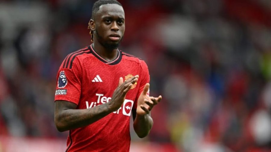 Manchester United konfirmon lëndimin e Aaron Wan-Bissaka, do të mungojë për dy muaj periudhë rehabilitimi