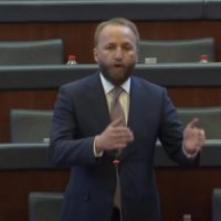 Tahiri: Qytetarët e kanë vetëm një rrugëdalje, largimin nga Kosova