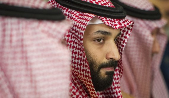 E akuzuan se po blen futbollistë me emër për të rregulluar imazhin,  Princi Mohammed bin Salman jep përgjigje