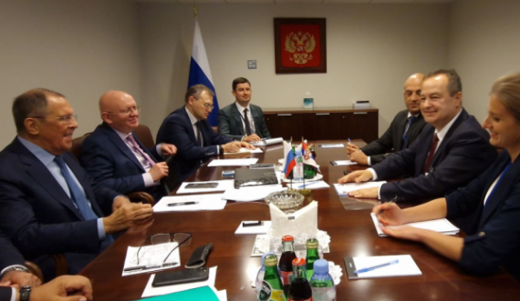 Serbia e bën përsëri me Rusinë, Daçiq takohet me Lavrovin në mes të Nju Jorkut