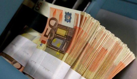 Depozitat e kosovarëve në banka rriten në 5.83 miliardë