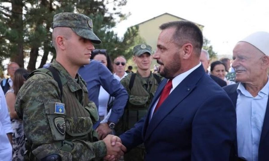 Kryeministri Kurti jep lajmin e madh: Ushtrisë sonë iu shtuan edhe 302 ushtarë të rinj – të aftë e të gatshëm për ta mbrojtur Republikën tone