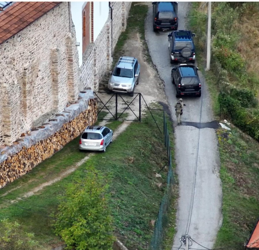 Lajmi i fundit: Tre sulmues të vrarë dhe një i arrestuar në Veri