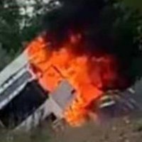 Përfshihet nga flakët kamioni në autostradë