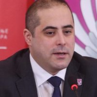 Vaçiç: Serbia nuk duhet të mbetet pa reagim ndaj kësaj masakre brutale ndaj të rinjve serbë