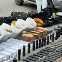 Sveçla për armatimin e konfiskuar në Banjskë: Këto të gjitha janë armë të ushtrisë serbe