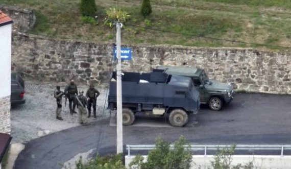 Kalemaj rreth ngjarjeve në veri: Kemi të gjithë shenjat e një lufte hibride, që e kemi parë në 2013 në Krime