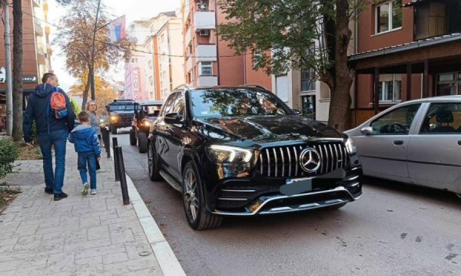 Bastisjet te restoranti i gruas së Radojiciqit, Policia konfiskon disa vetura