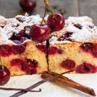Receta e Pepës: Ëmbëlsirë me vishnje