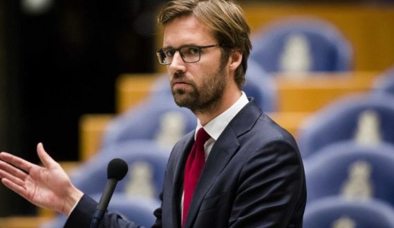Deputeti holandez: Koha për një përgjigje të fortë ndaj lëvizjeve të trupave të Serbisë