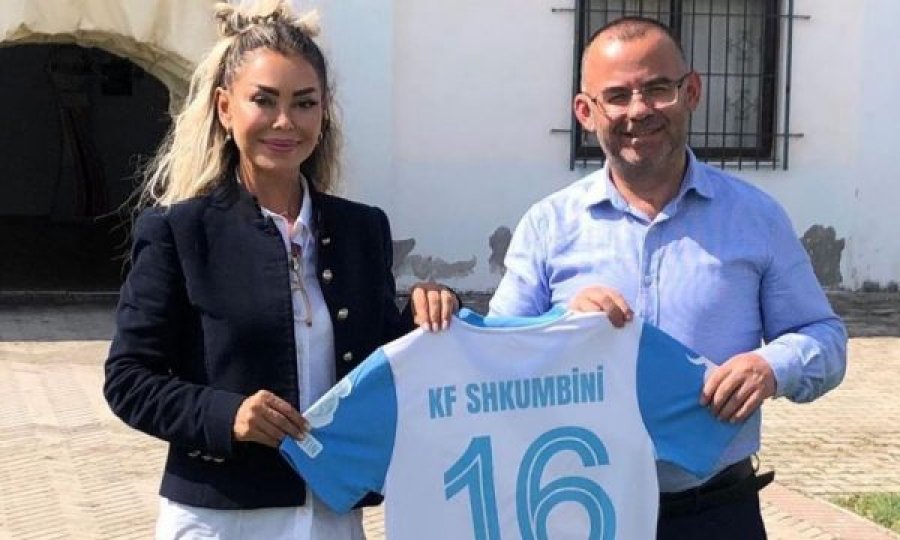 Klubi shqiptar e emëron një zëvendës trajnere “hot”