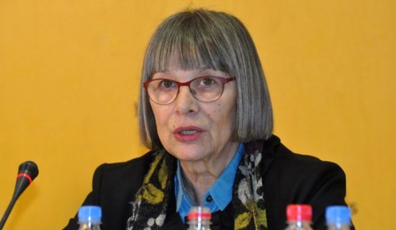 Kandiq, është nderuar me çmimin 'Çelësi i Qytetit' të Prishtinës
