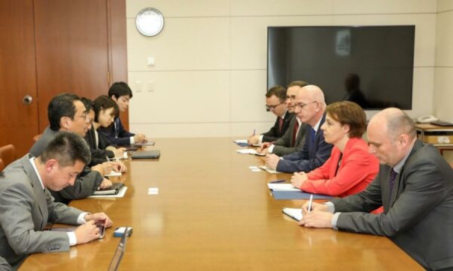 Gërvalla në Tokio flet me drejtuesit e JICA-s dhe Bankës Japoneze për projektet për zhvillim ekonomik
