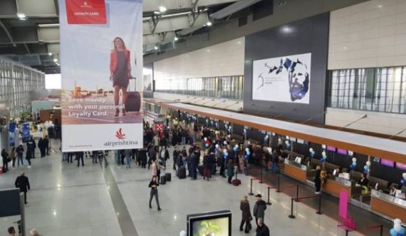 Arrestohet një shqiptar në Aeroport, prezantoi leje qëndrimin e falsifikuar të Britanisë së Madhe