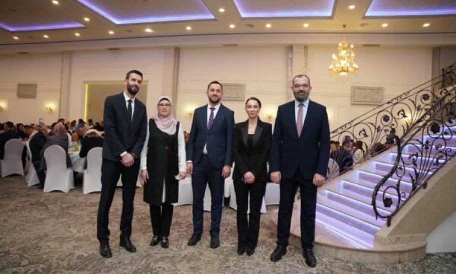 Iftari i deputetëve të VV’së, ja pse refuzuan ftesat  Kryeministri  Kurti edhe Presidentja Osmani