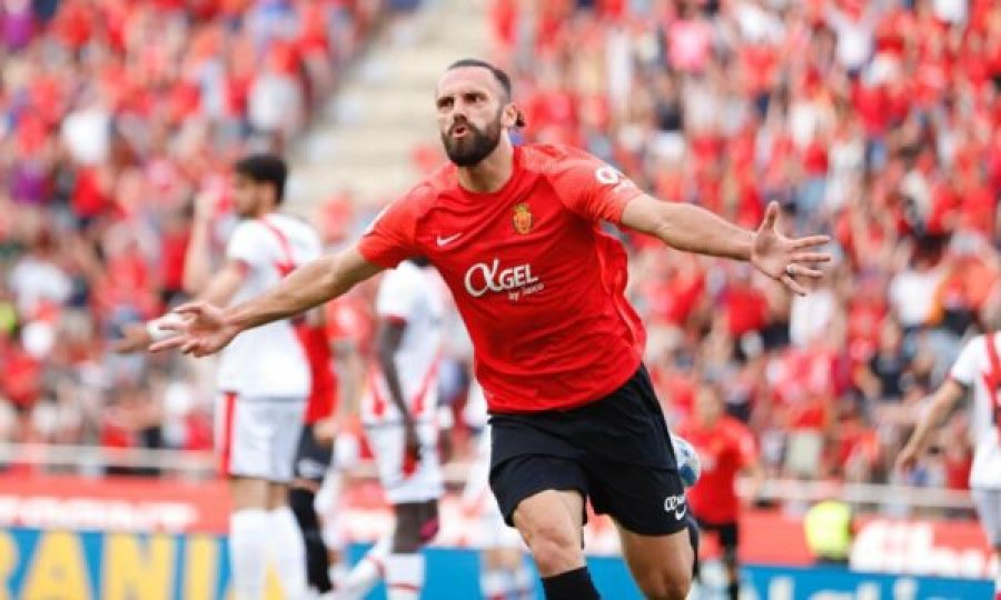 A synon të luajë në Premierligë? Përgjigjet Vedat Muriqi