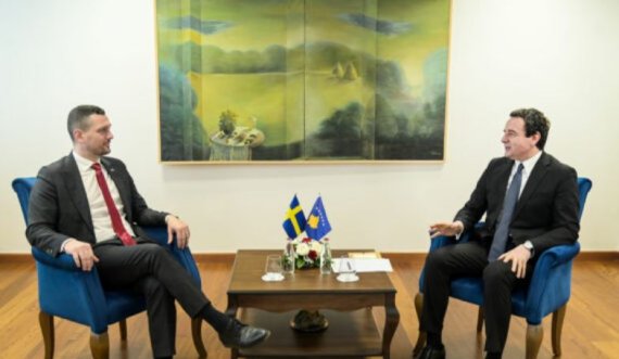 Albin Kurti e pret në takim deputetin shqiptar në Suedi